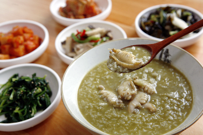 석식 : Abalone porridge 제주산 전복으로 만든 전복죽
