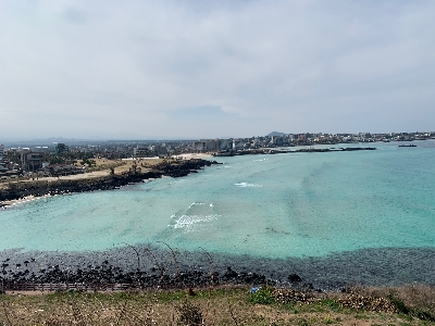 함덕 해수욕장 : Hamdeok Beach 에메랄드빛 보석을 품고 있는 함덕해수욕장