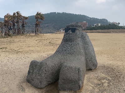 함덕 해수욕장 : Hamdeok Beach 에메랄드빛 보석을 품고 있는 함덕해수욕장